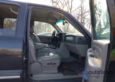 2005 Chevrolet Avalanche 1500 Z71 из США, поврежденный, VIN 3GNEK12Z55G208497